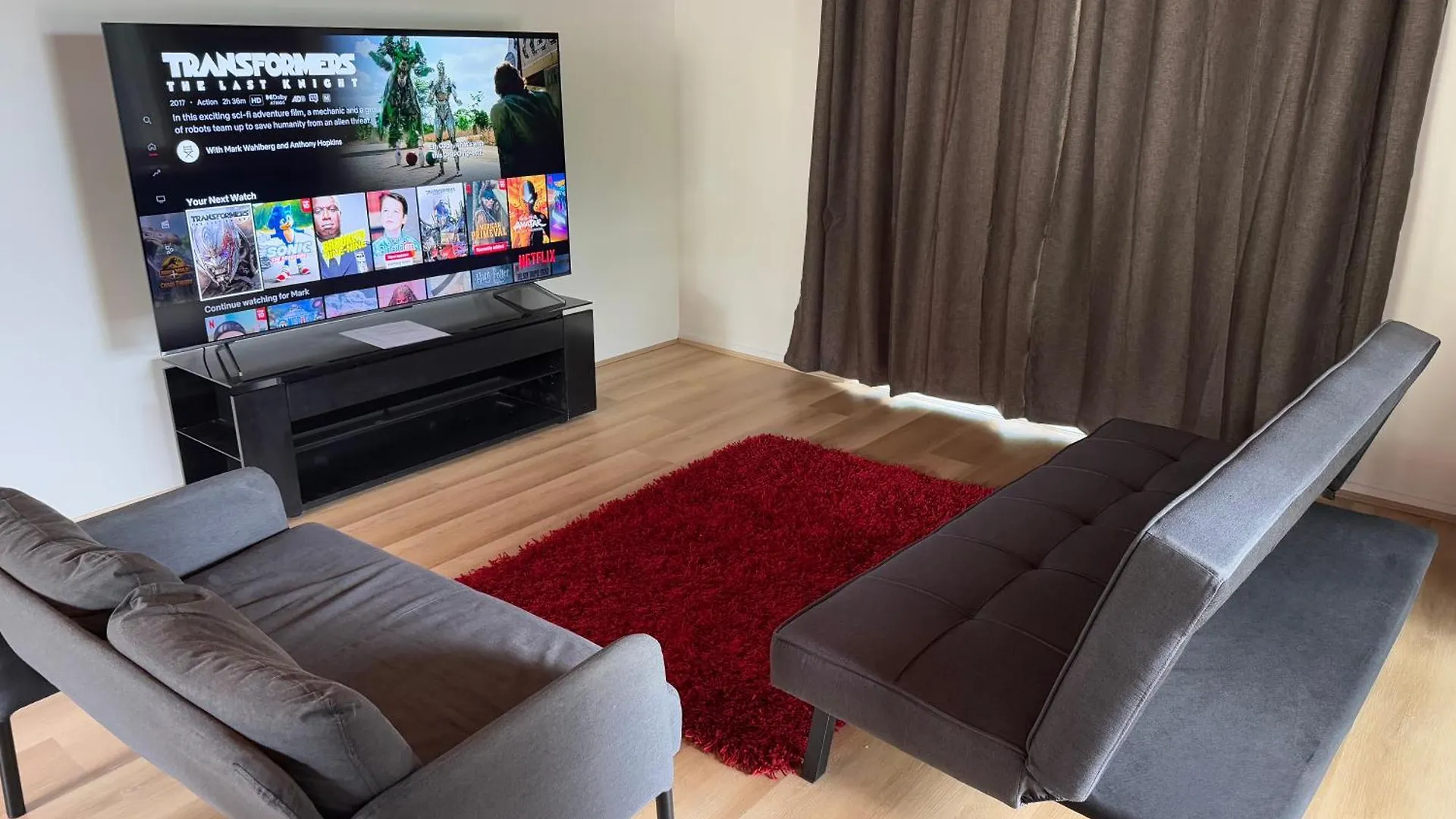 בית הארחה Tanah Merah Comfy Logan - Shared Bathrooms - Individual Room With A Queenbed- Wifi Ac Netflix אוסטרליה